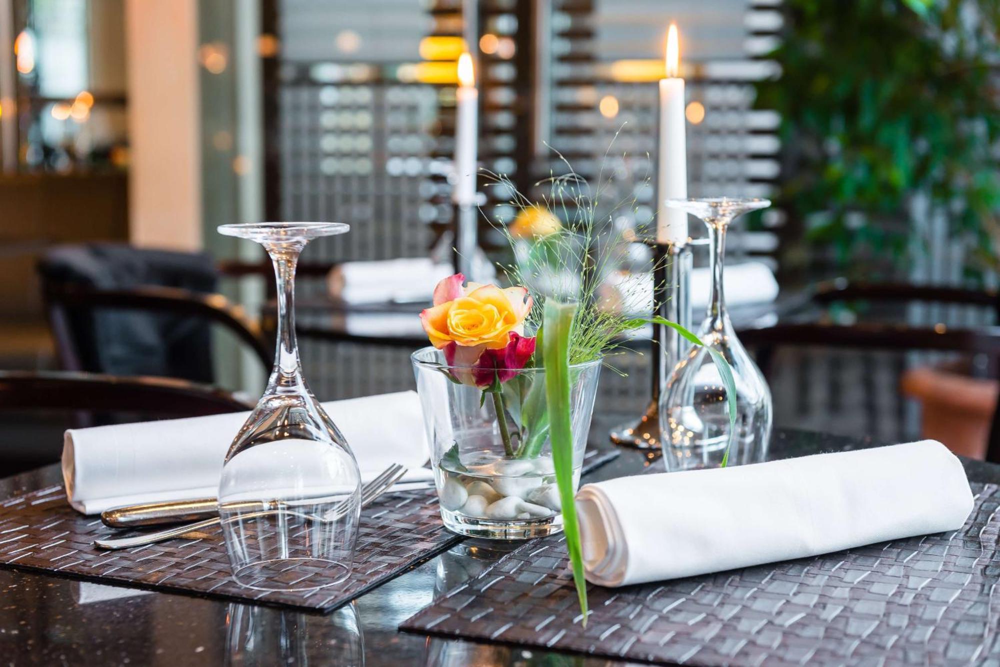 First Inn Hotel צוויקאו מראה חיצוני תמונה